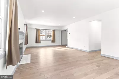 8908 Eastbourne Lane, Laurel, MD 20708 - Photo 10