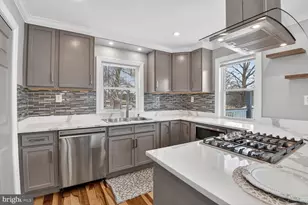 6515 Parkway Ct, Hyattsville, MD 20782 - Photo 8