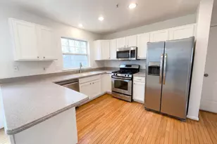 8813 Della Ln, Fort Washington, MD 20744 - Photo 2