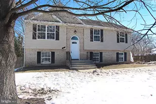 2408 Ewing Ave, Suitland, MD 20746 - Photo 4