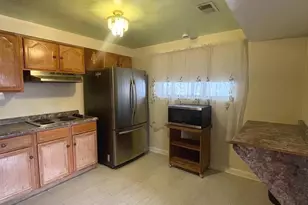 7206 Sheffield Dr, Temple Hills, MD 20748 - Photo 6