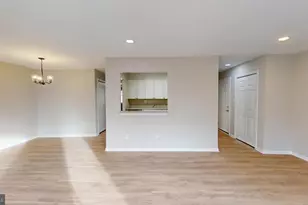 564 Wilson Bridge Dr, Oxon Hill, MD 20745 - Photo 8