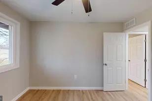 564 Wilson Bridge Dr, Oxon Hill, MD 20745 - Photo 32