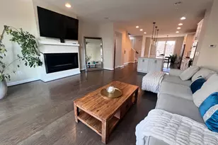 542 Harborview Dr, Oxon Hill, MD 20745 - Photo 4