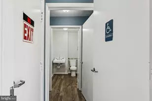 1004 White Oak Dr, Oxon Hill, MD 20745 - Photo 22