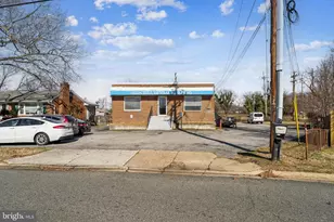 1004 White Oak Dr, Oxon Hill, MD 20745 - Photo 32