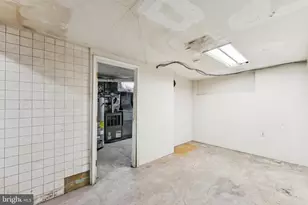 1004 White Oak Dr, Oxon Hill, MD 20745 - Photo 26