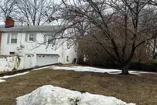 8626 Leslie Ave, Lanham, MD 20706 - Photo 4
