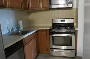 6012 Westchester Park Dr, College Park, MD 20740 - Photo 6