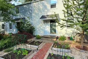 14 Laurel Hill Rd, Greenbelt, MD 20770 - Photo 2