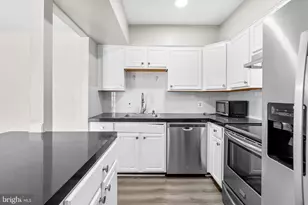 10121 Prince Pl, Upper Marlboro, MD 20774 - Photo 10