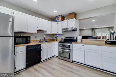 3135 Brinkley Station Drive, Temple Hills, MD 20748 - Photo 6