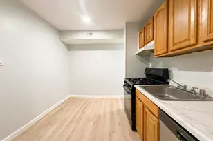 8671 Greenbelt Rd, Greenbelt, MD 20770 - Photo 4