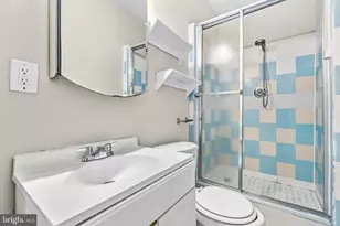 809 Eastern Ave, Capitol Heights, MD 20743 - Photo 18