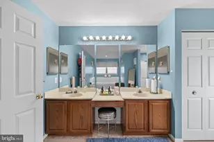 14221 Pleasant View Dr, Bowie, MD 20720 - Photo 22