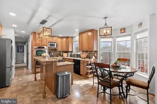 14221 Pleasant View Dr, Bowie, MD 20720 - Photo 8