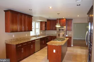12503 Woodsong Ln, Bowie, MD 20721 - Photo 2
