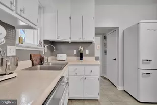 4810 Fox St, College Park, MD 20740 - Photo 14