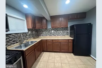 9211 Utica Place, Springdale, MD 20774 - Photo 8