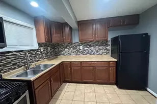 9211 Utica Pl, Springdale, MD 20774 - Photo 8