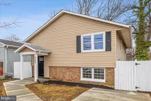 942 Clovis Ave, Capitol Heights, MD 20743 - Photo 2