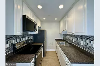 5601 Parker House Terrace #211, Hyattsville, MD 20782 - Photo 2