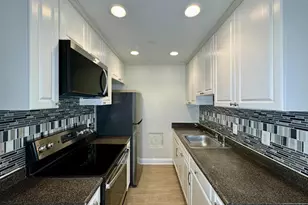 5601 Parker House Terrace, Hyattsville, MD 20782 - Photo 2