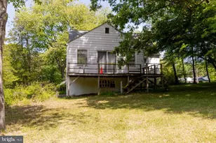 12111 Daisy Ln, Glenn Dale, MD 20769 - Photo 8