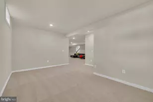 428 Meadow Dr, Bowie, MD 20716 - Photo 88