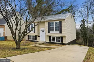 6915 Adel St, Capitol Heights, MD 20743 - Photo 2