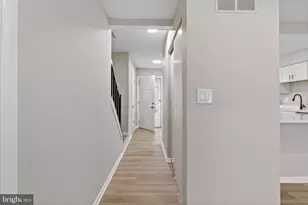 8291 Londonderry Ct, Laurel, MD 20707 - Photo 4