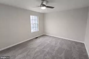 5605 Larson Ct, Capitol Heights, MD 20743 - Photo 10