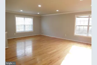 9900 Doubletree Lane, Springdale, MD 20774 - Photo 6