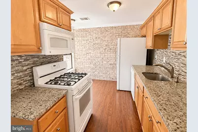 3352 Huntley Square Dr #A2, Temple Hills, MD 20748 - Photo 12