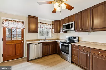 16501 Rolling Tree Road, Accokeek, MD 20607 - Photo 4