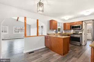 4906 Ridgeview Ln, Bowie, MD 20715 - Photo 16