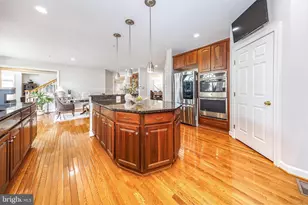 15706 Copper Beech Dr, Upper Marlboro, MD 20774 - Photo 18