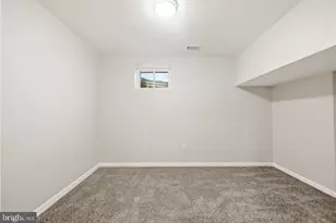 7109 Lois Ln, Lanham, MD 20706 - Photo 36