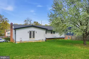 7109 Lois Ln, Lanham, MD 20706 - Photo 40