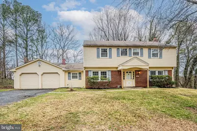 8904 Royal Ridge Lane, Laurel, MD 20708 - Photo 2