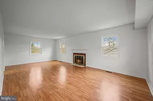 8904 Royal Ridge Ln, Laurel, MD 20708 - Photo 8