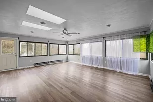 8904 Royal Ridge Ln, Laurel, MD 20708 - Photo 16