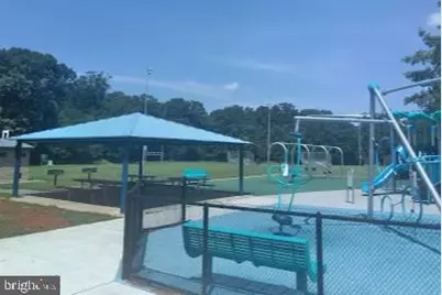 5114 Woodland Boulevard, Oxon Hill, MD 20745 - Photo 8