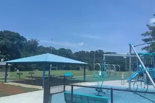 5114 Woodland Blvd, Oxon Hill, MD 20745 - Photo 8