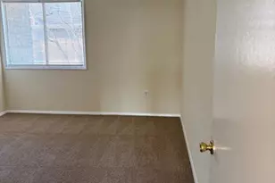 552 Wilson Bridge Dr, Oxon Hill, MD 20745 - Photo 12