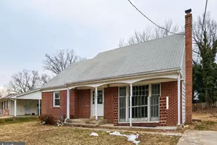 7504 Grange Hall Dr, Fort Washington, MD 20744 - Photo 2