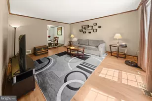 15702 Appleton Ct, Bowie, MD 20716 - Photo 8