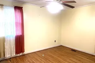 9904 Lanham Severn Rd, Lanham, MD 20706 - Photo 6