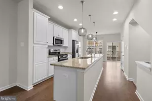 7117 Rowlock Aly, Beltsville, MD 20705 - Photo 8