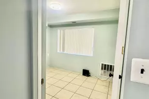 9278 Adelphi Rd, Hyattsville, MD 20783 - Photo 8